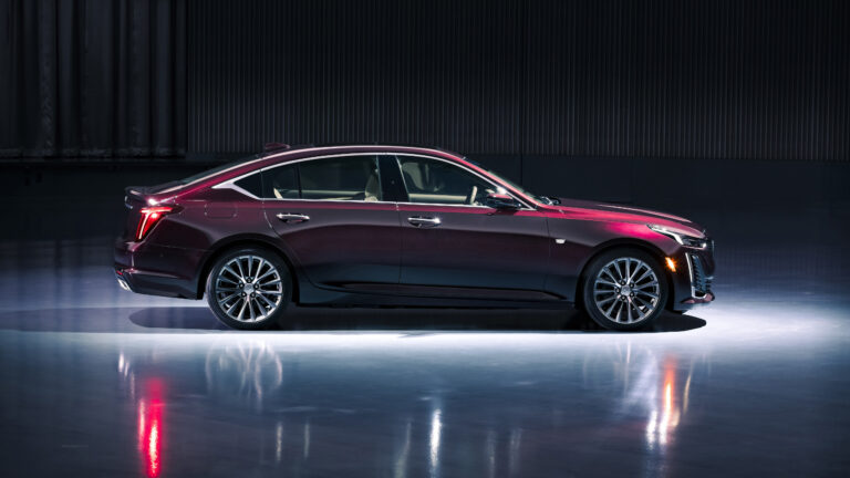 "凯迪拉克将在上海车展发布全新品牌LOGO"